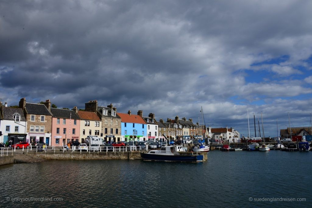 Typische Lichtstimmung für Schottland im Hafen von Anstruther